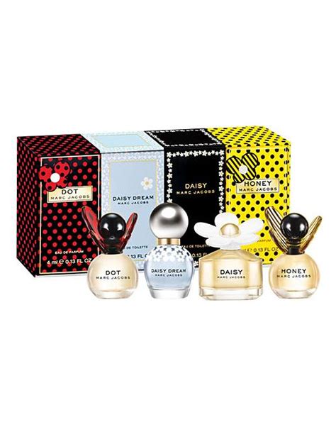 marc jacobs mini gift set.